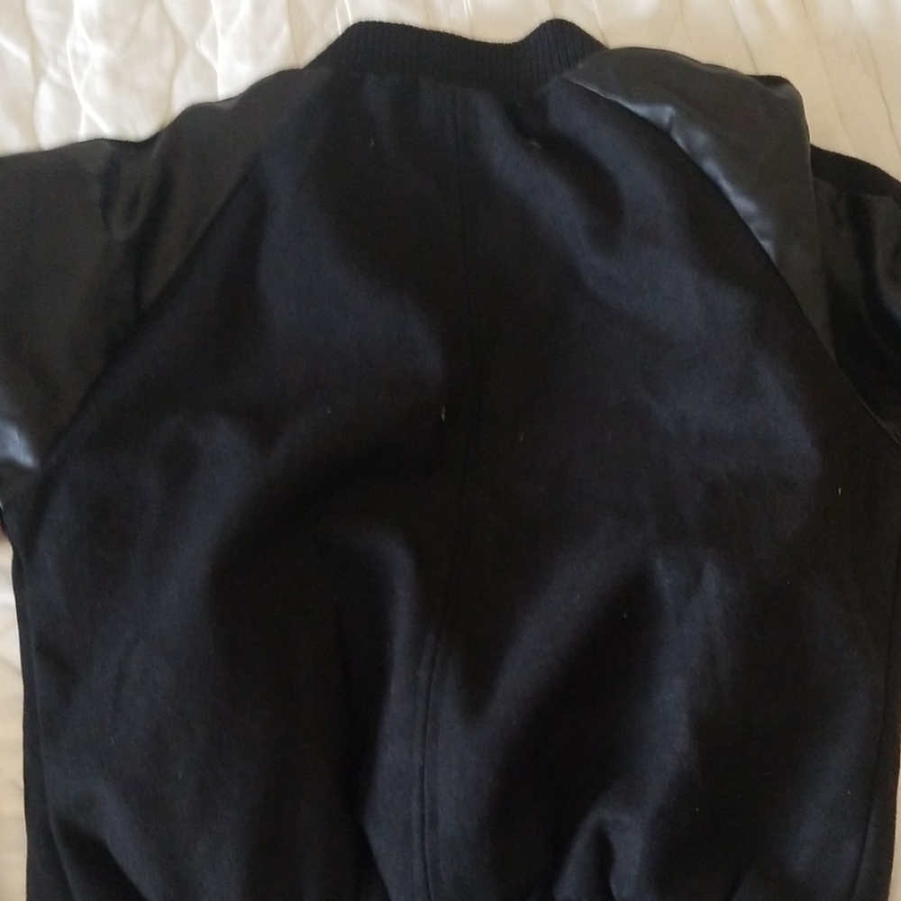 Leather jacket - Picture 4 of 4